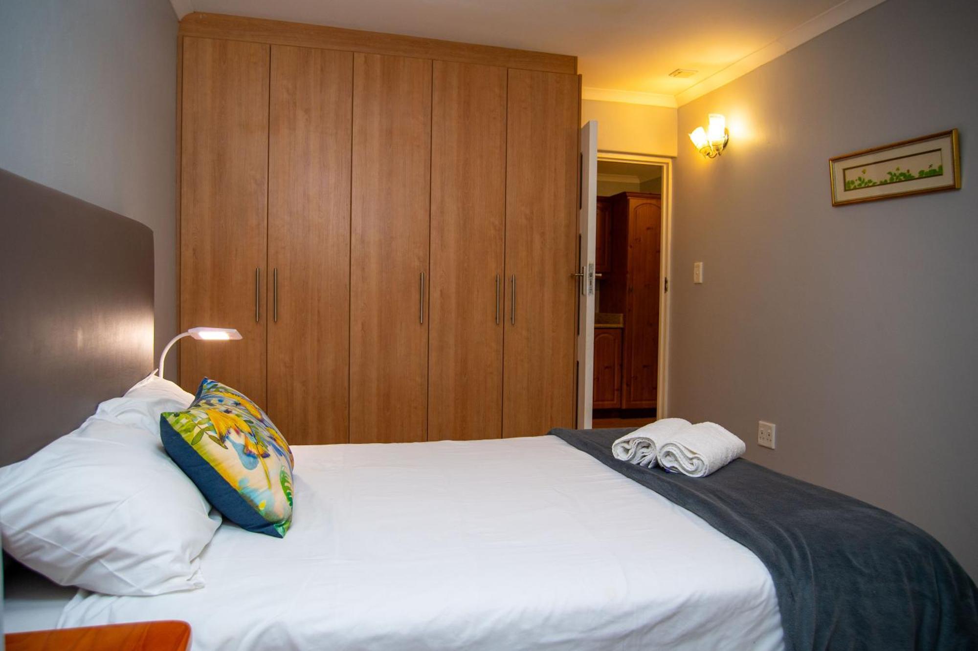 Great White Accommodation Kleinbaai المظهر الخارجي الصورة