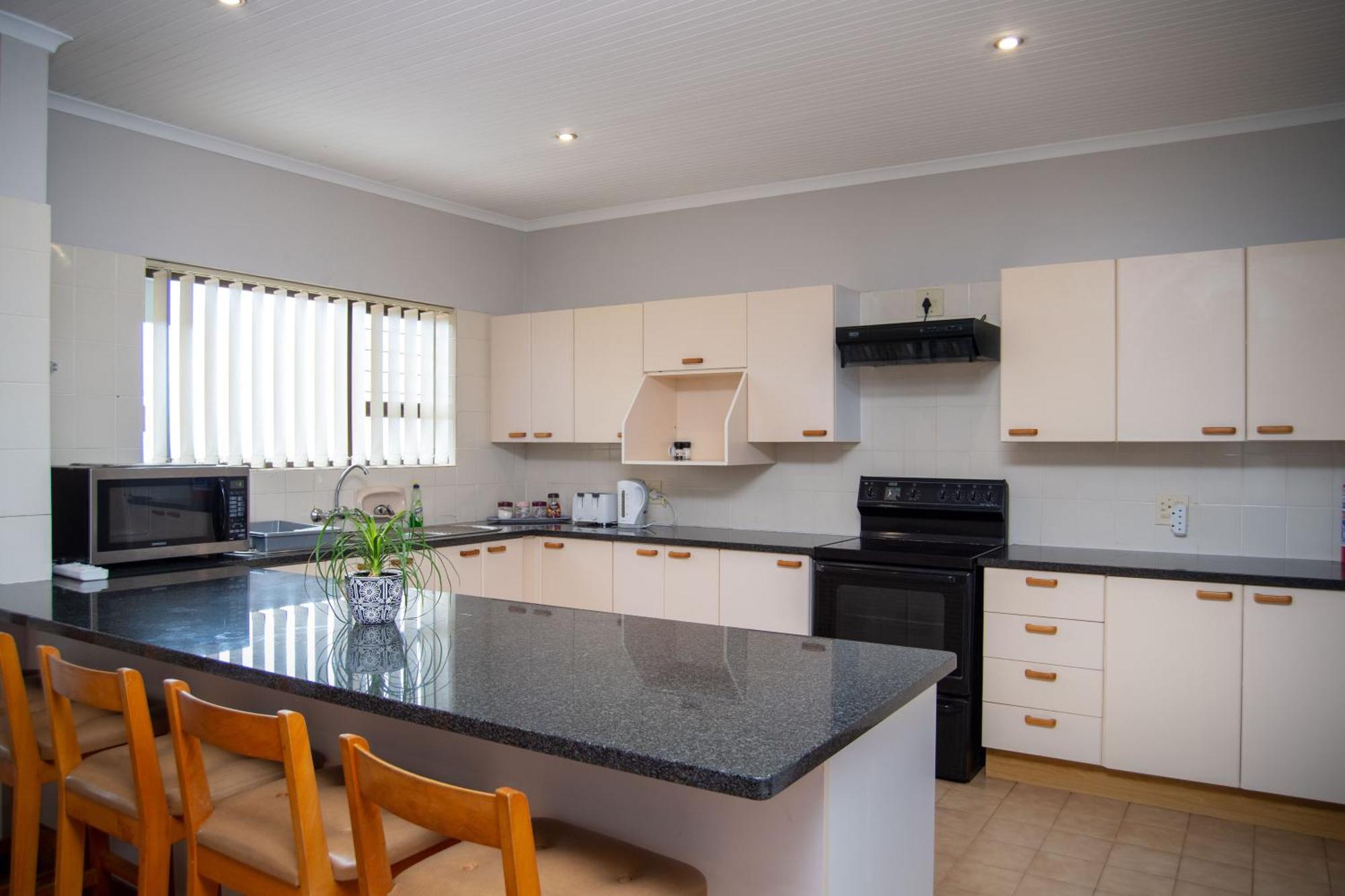 Great White Accommodation Kleinbaai الغرفة الصورة