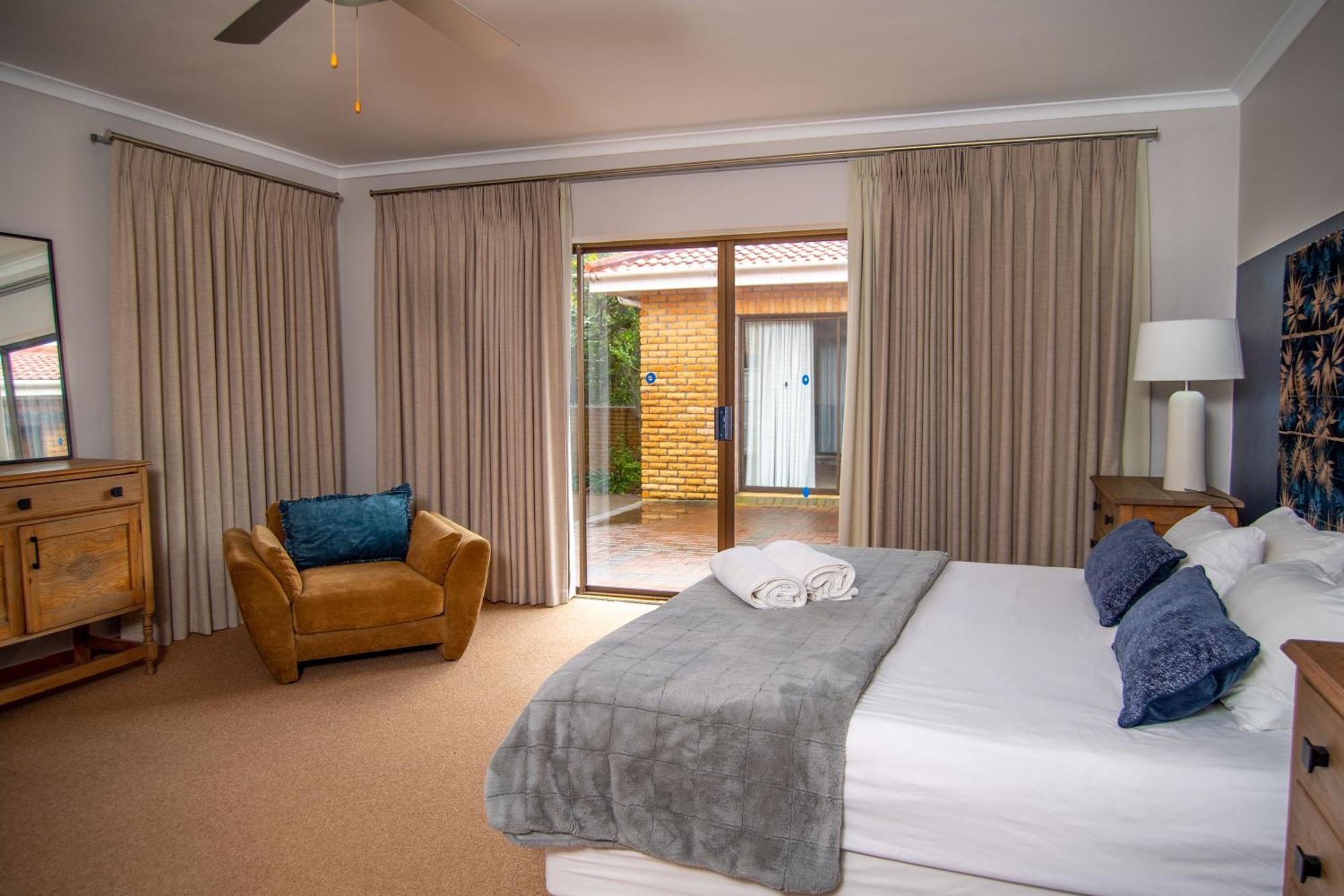 Great White Accommodation Kleinbaai الغرفة الصورة